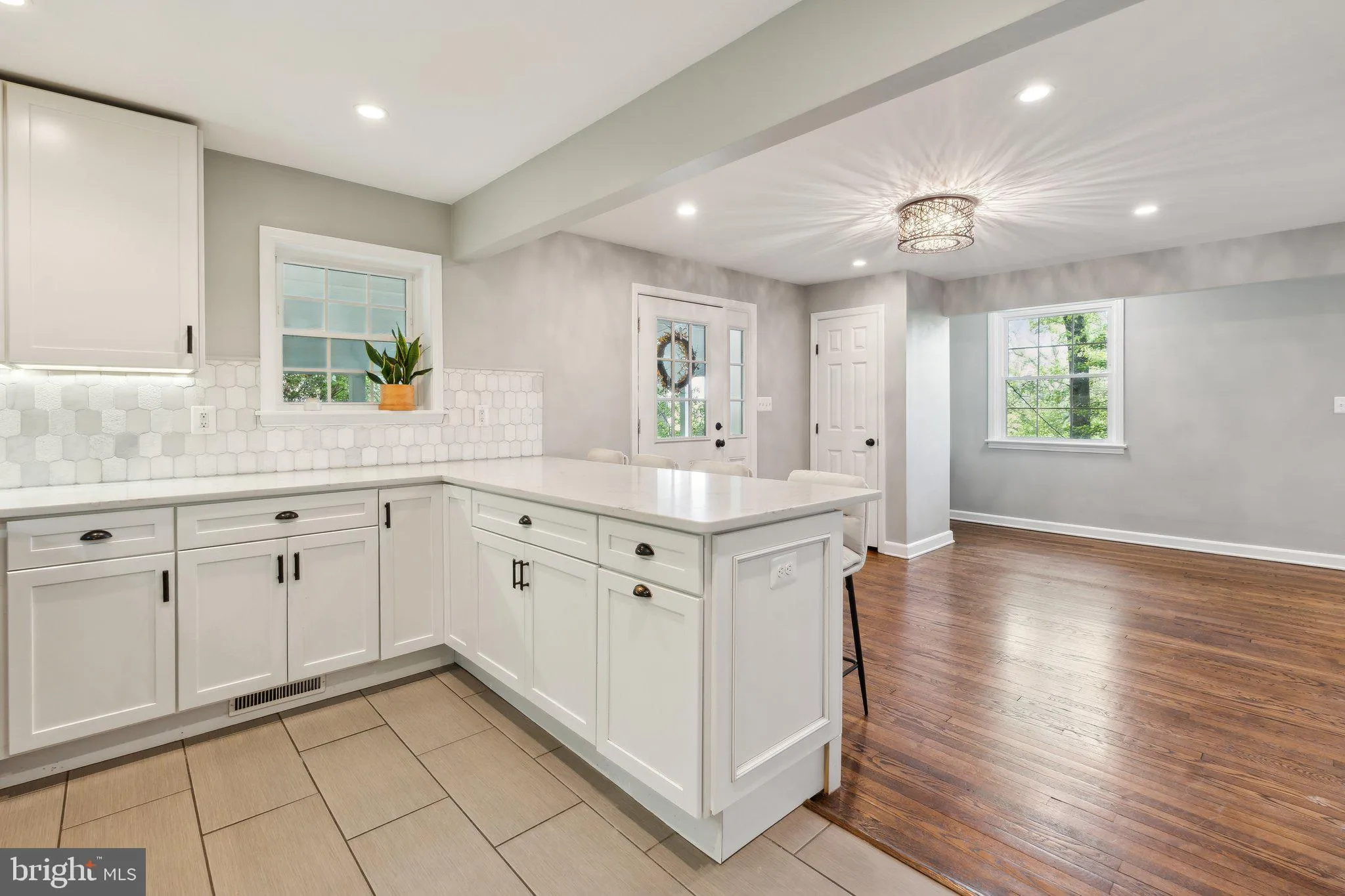 Towson, Maryland 21204, United States, 4 Bedrooms Bedrooms, ,3 BathroomsBathrooms,Residential,Contingent,122131