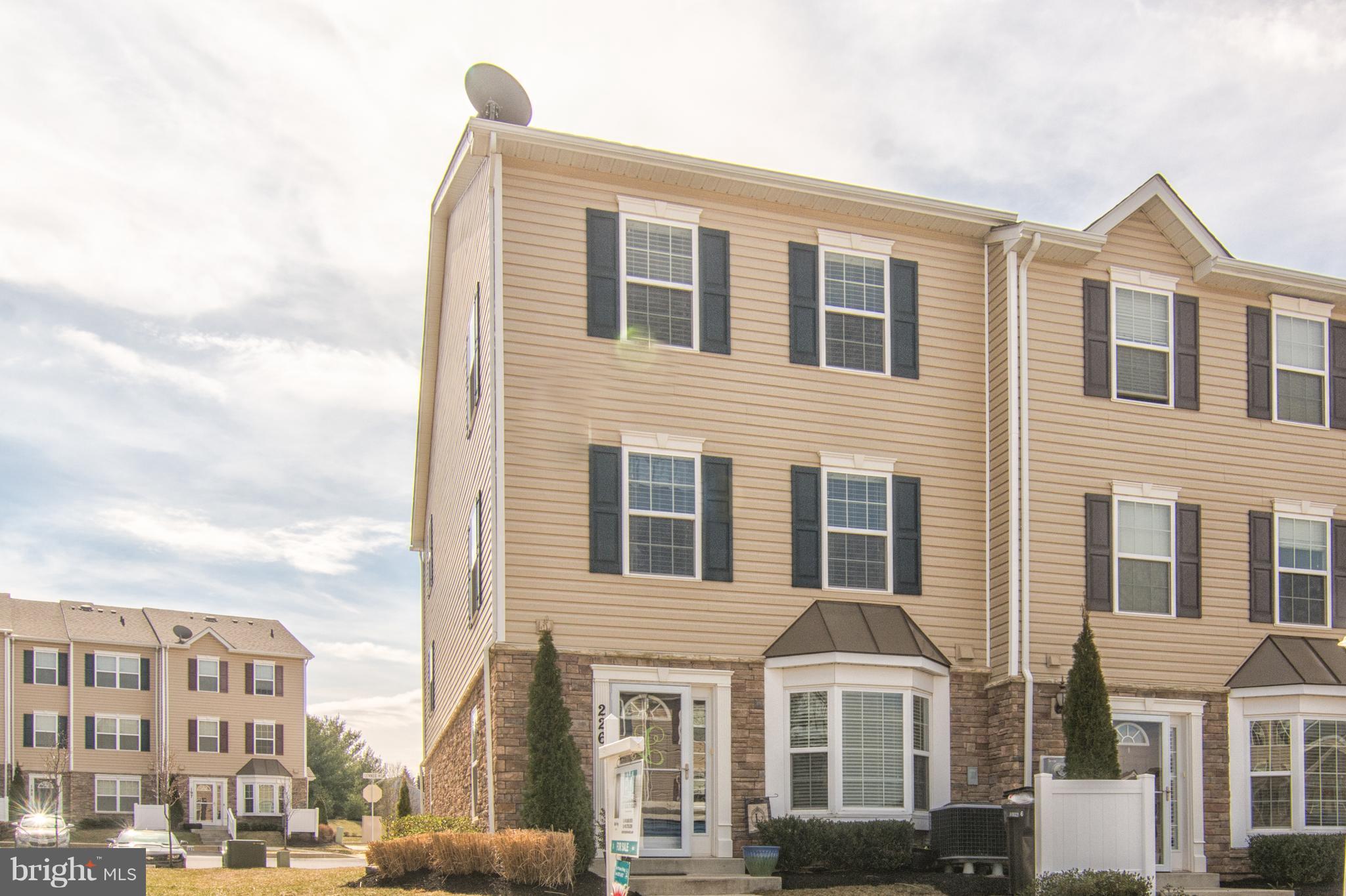 RESERVOIR RIDGE - Residential