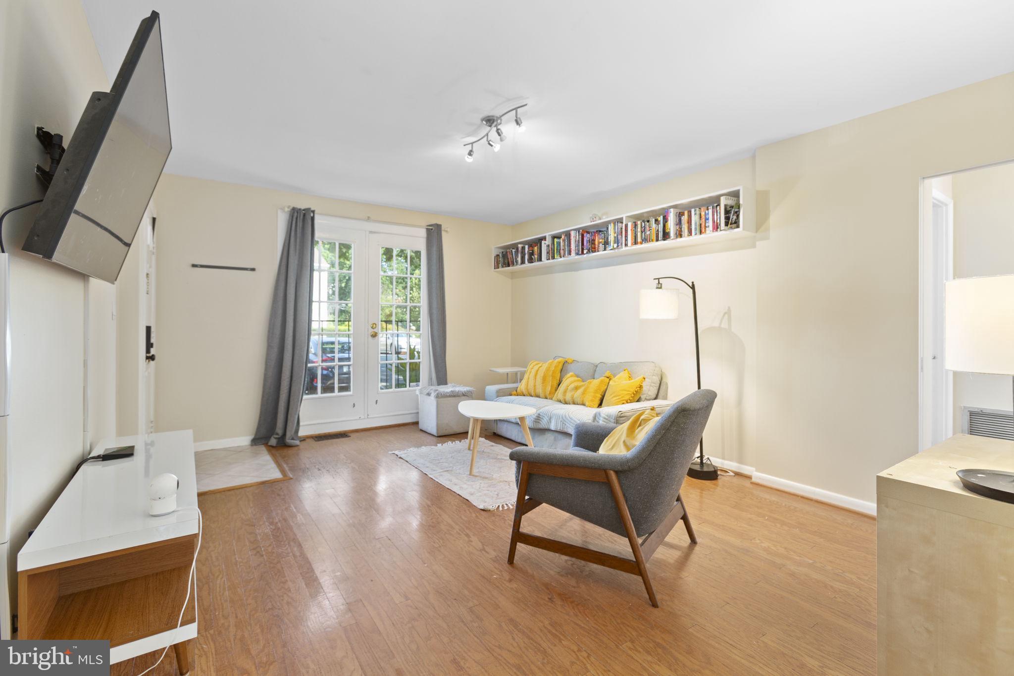 2707 S WALTER REED DRIVE A