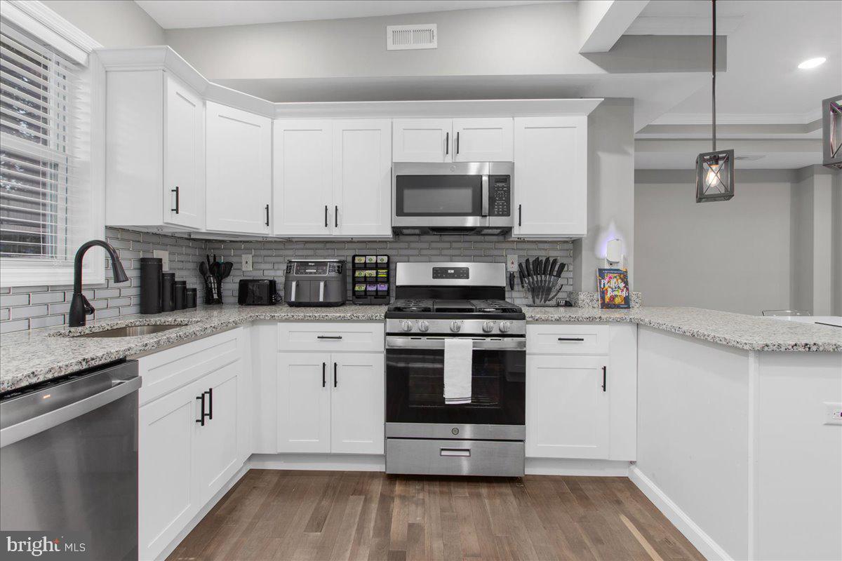 PARK HEIGHTS - Residential