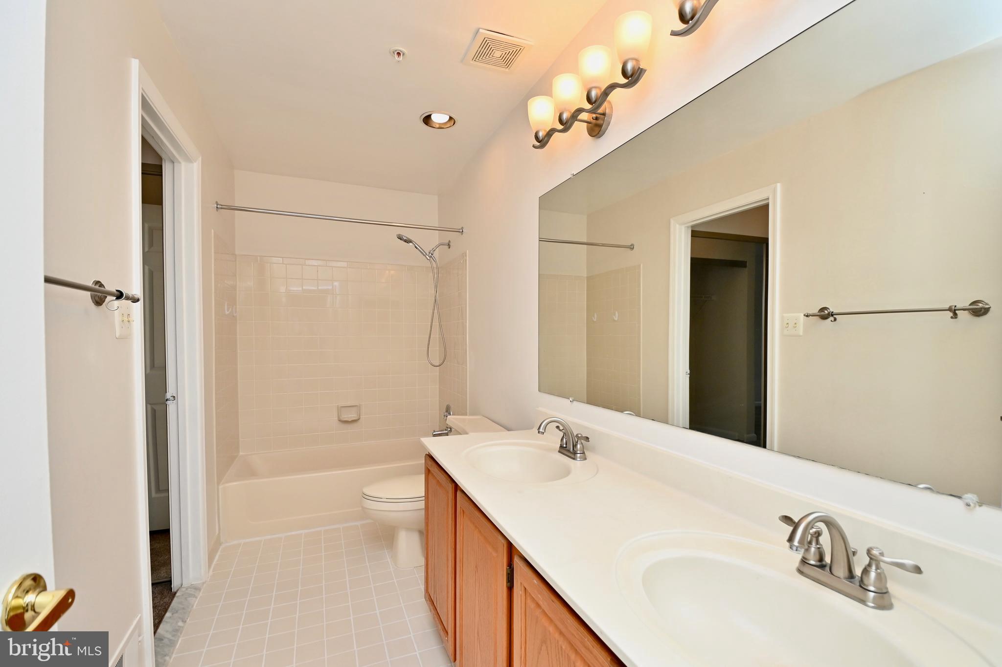 MONTPELIER HILLS - Residential Lease