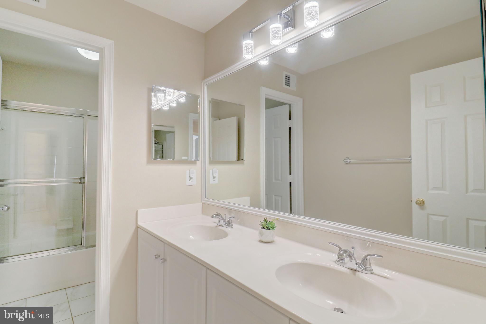 WESCOTT WOODS - Residential