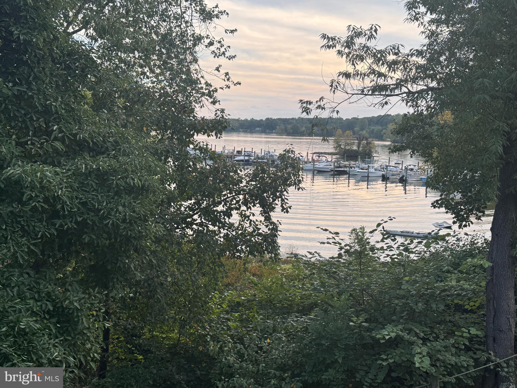 37 NE ISLE DRIVE