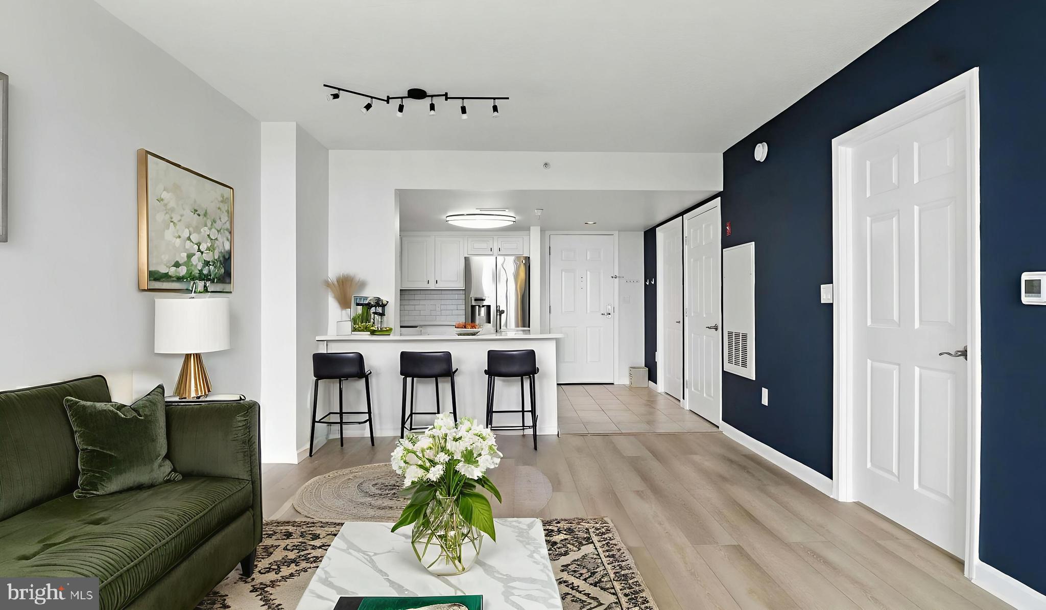 GALLERY AT WHITE FLINT - Residential Lease