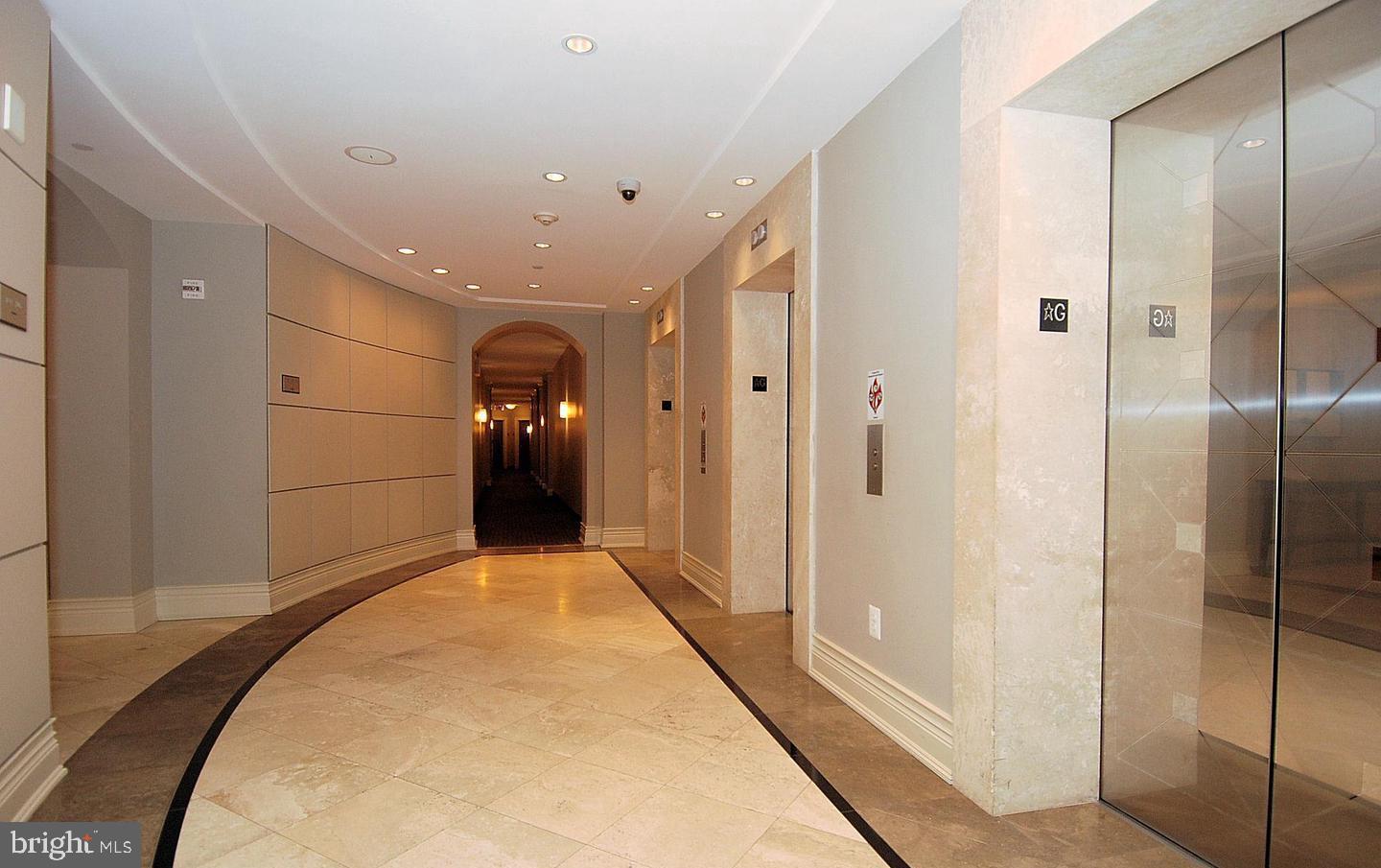 GALLERY AT WHITE FLINT - Residential Lease