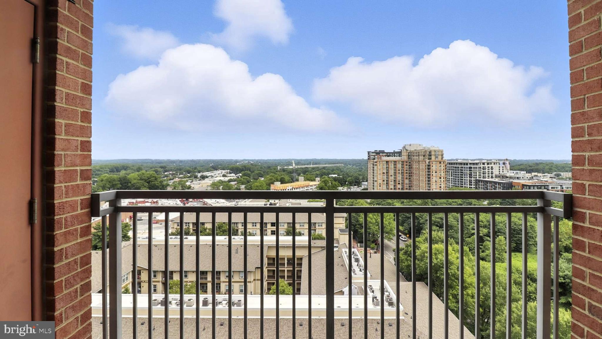 GALLERY AT WHITE FLINT - Residential Lease