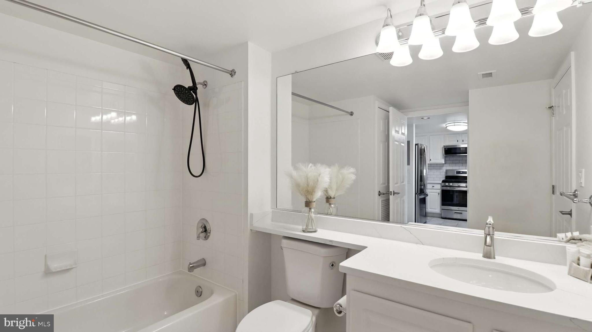 GALLERY AT WHITE FLINT - Residential Lease