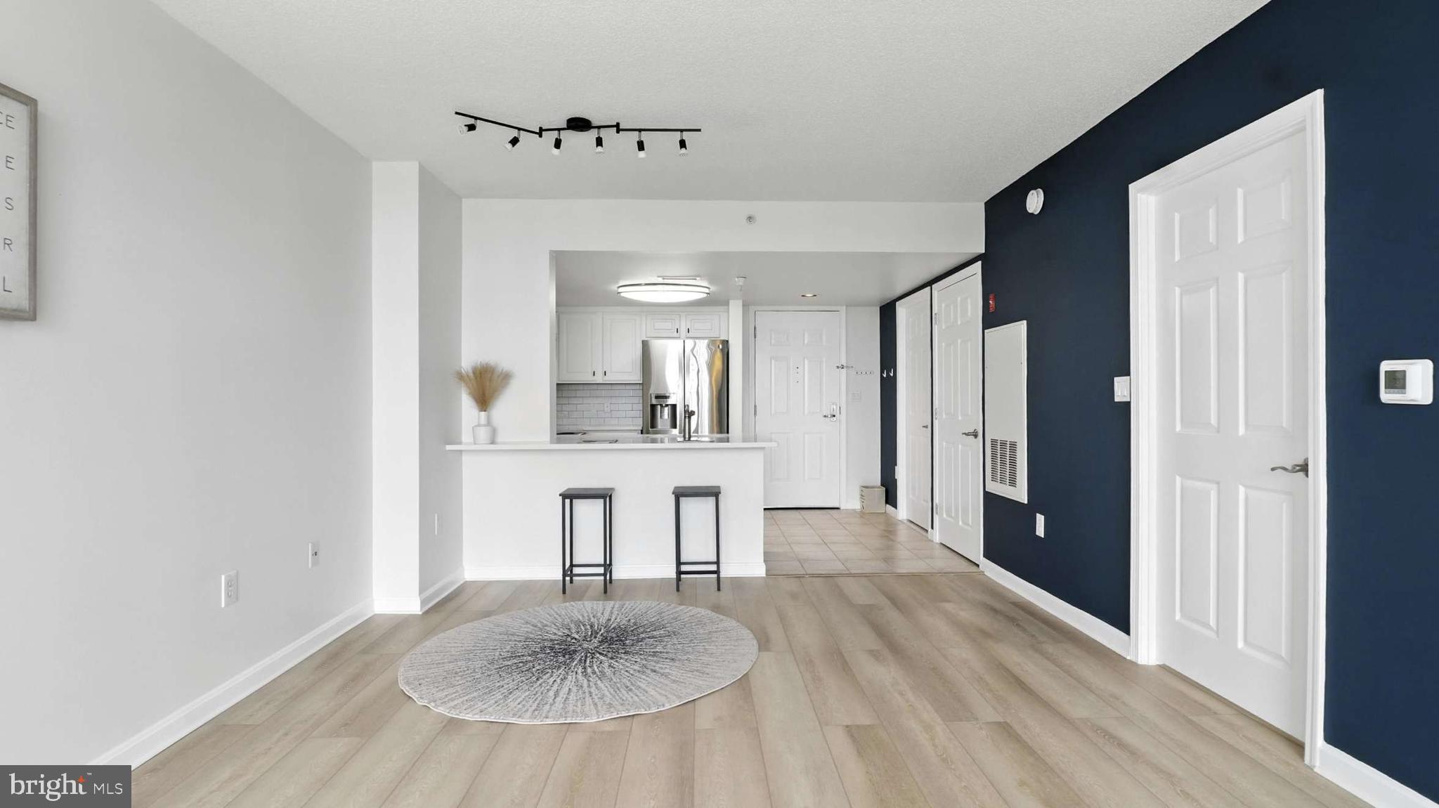 GALLERY AT WHITE FLINT - Residential Lease