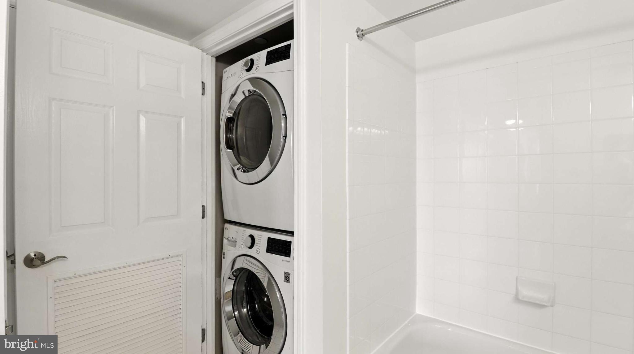 GALLERY AT WHITE FLINT - Residential Lease