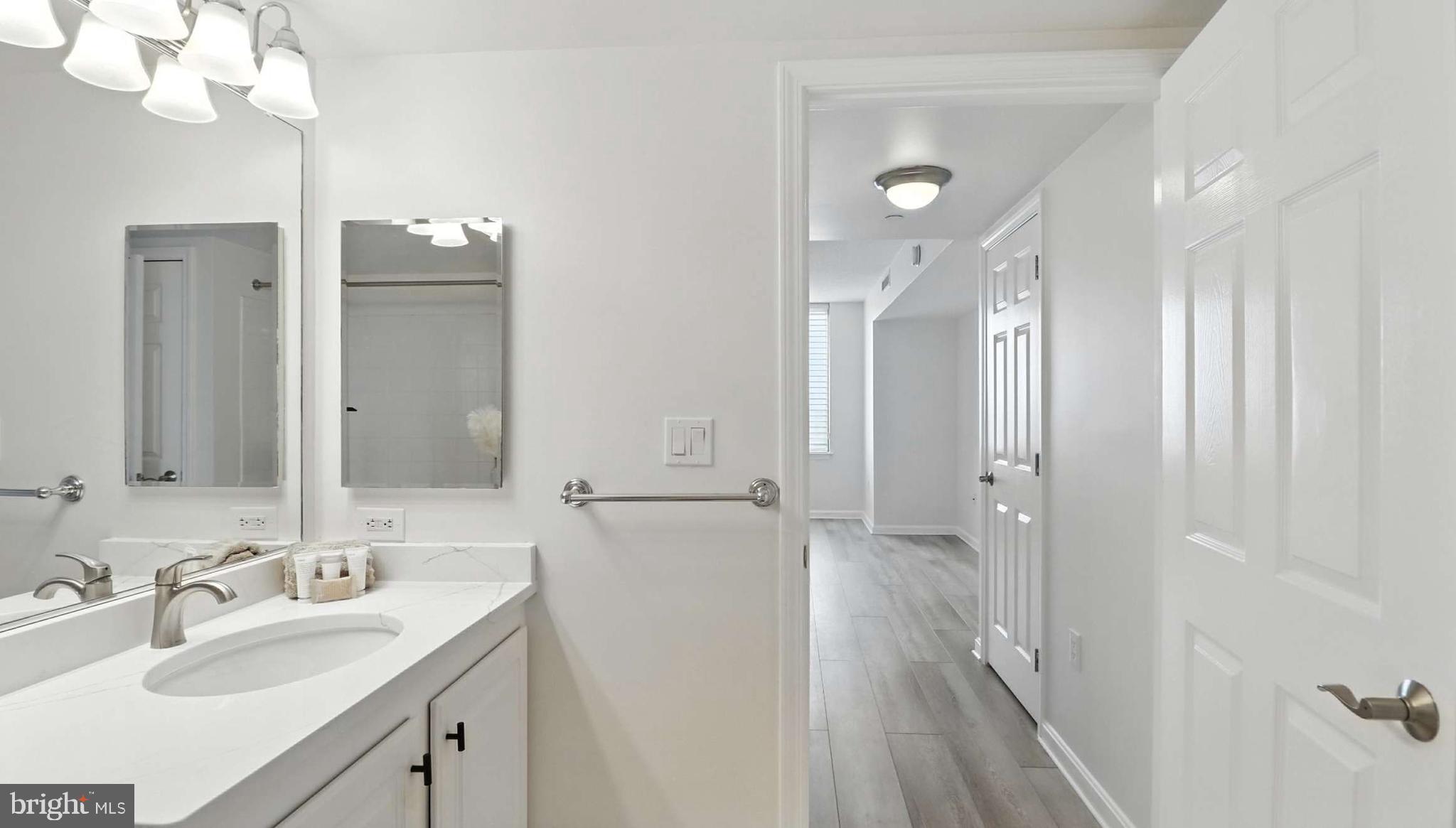 GALLERY AT WHITE FLINT - Residential Lease