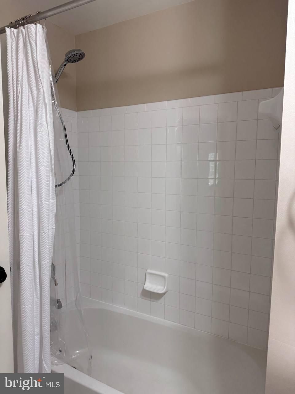 POTOMAC CHASE - Residential