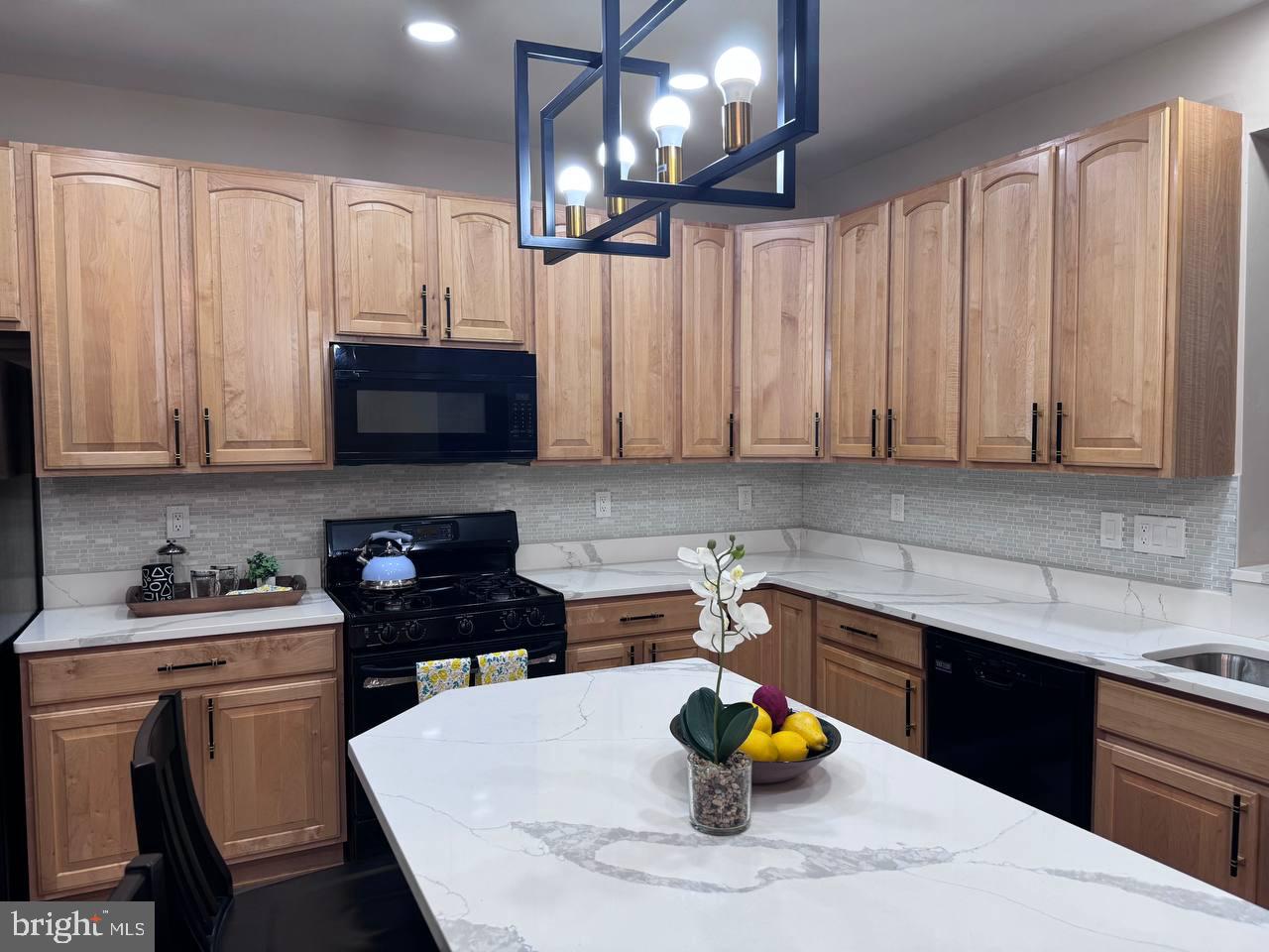 POTOMAC CHASE - Residential