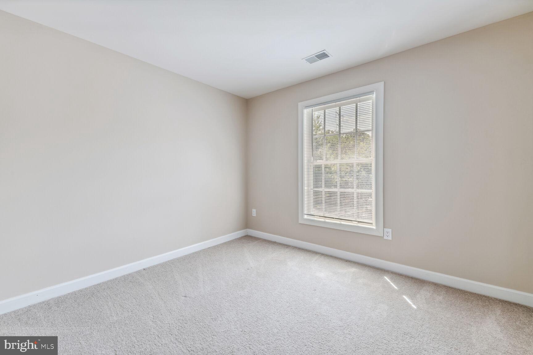 POTOMAC CHASE - Residential