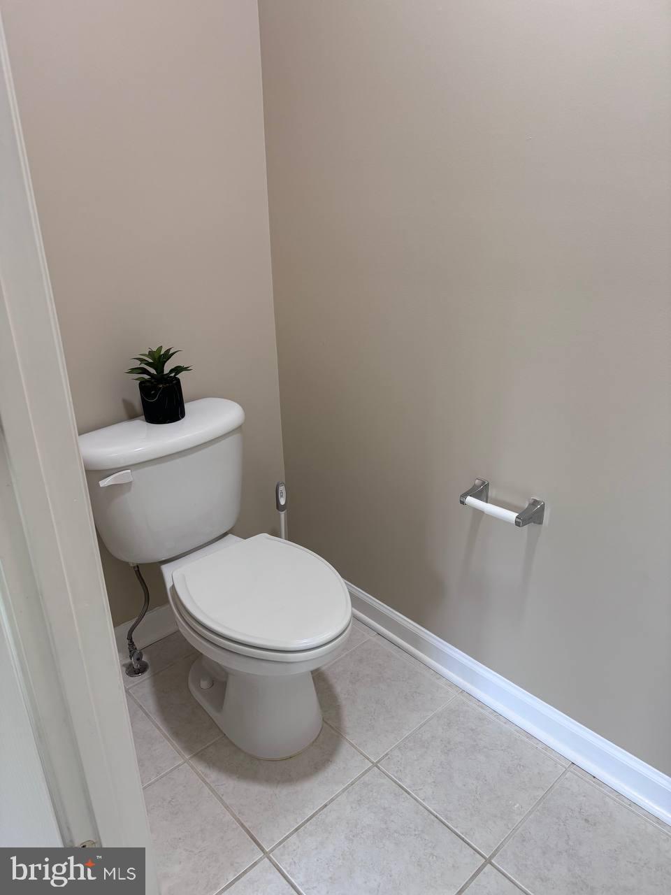 POTOMAC CHASE - Residential