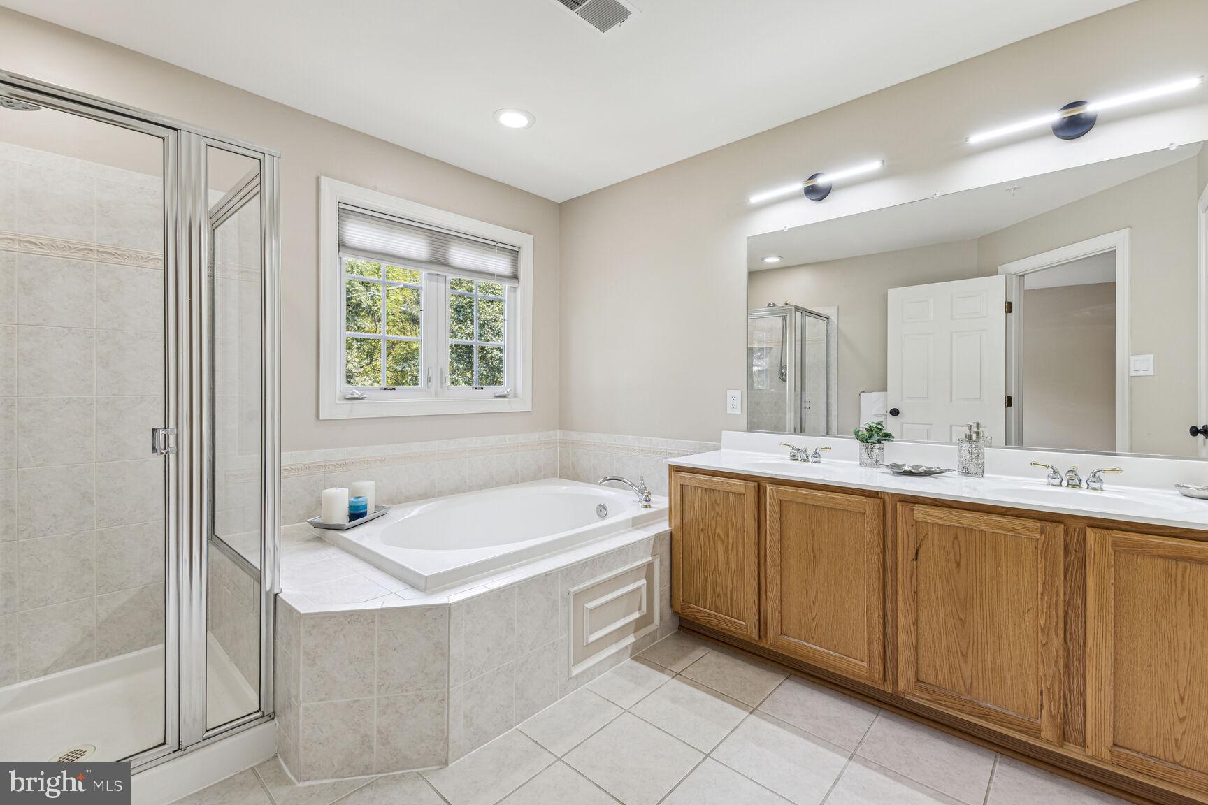 POTOMAC CHASE - Residential