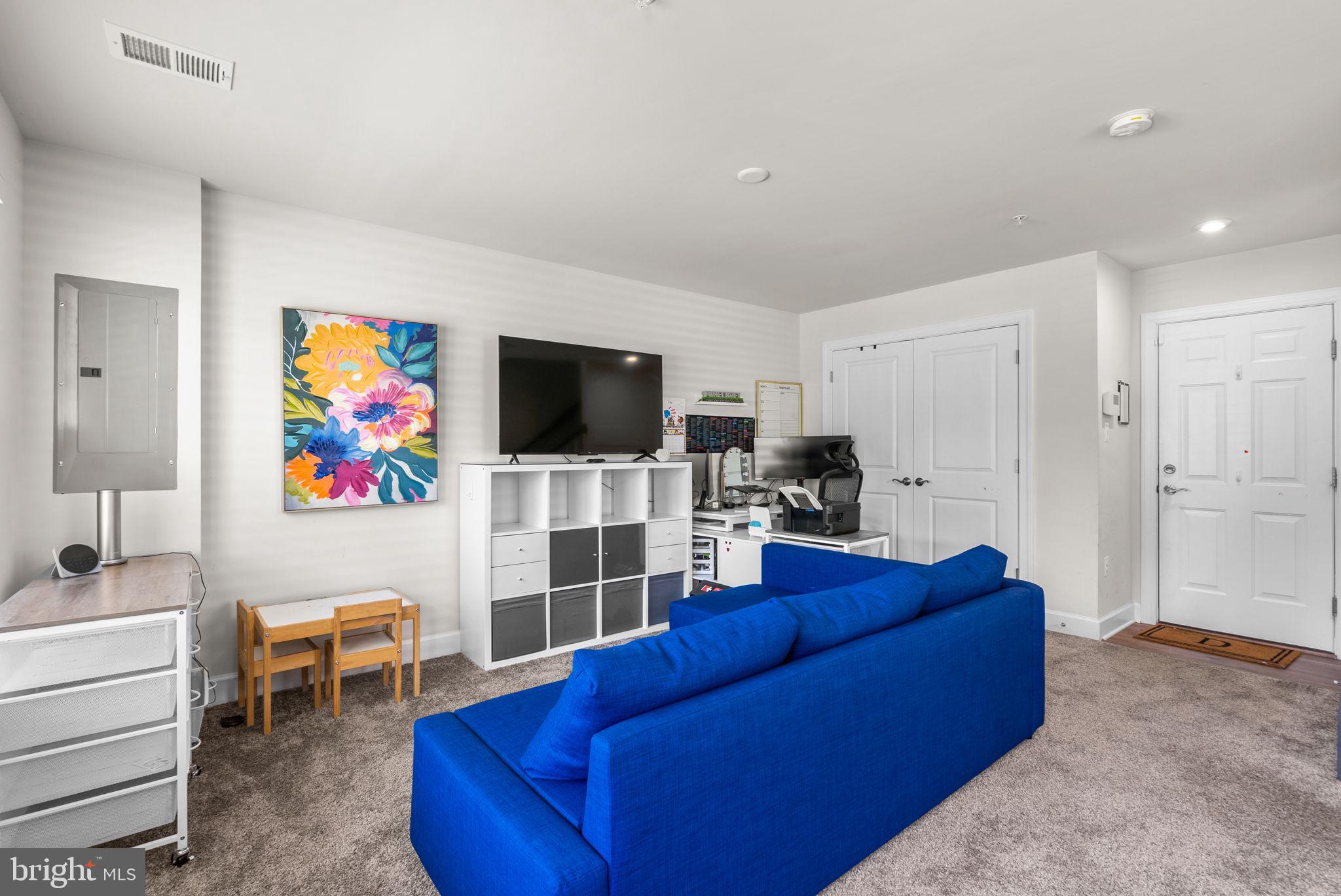287 PHOENIX DRIVE