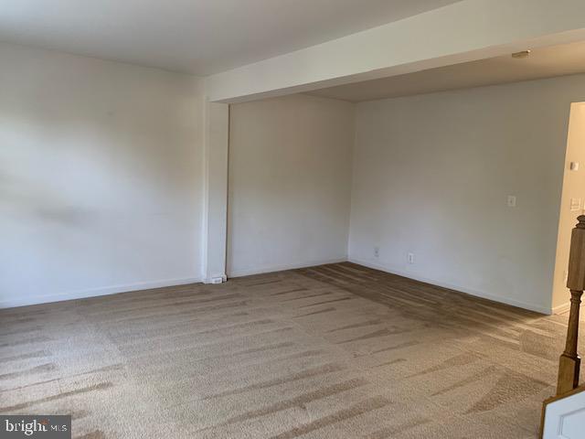 LAKELAND PLACE - Residential Lease