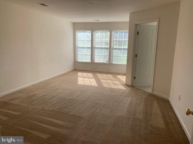 LAKELAND PLACE - Residential Lease