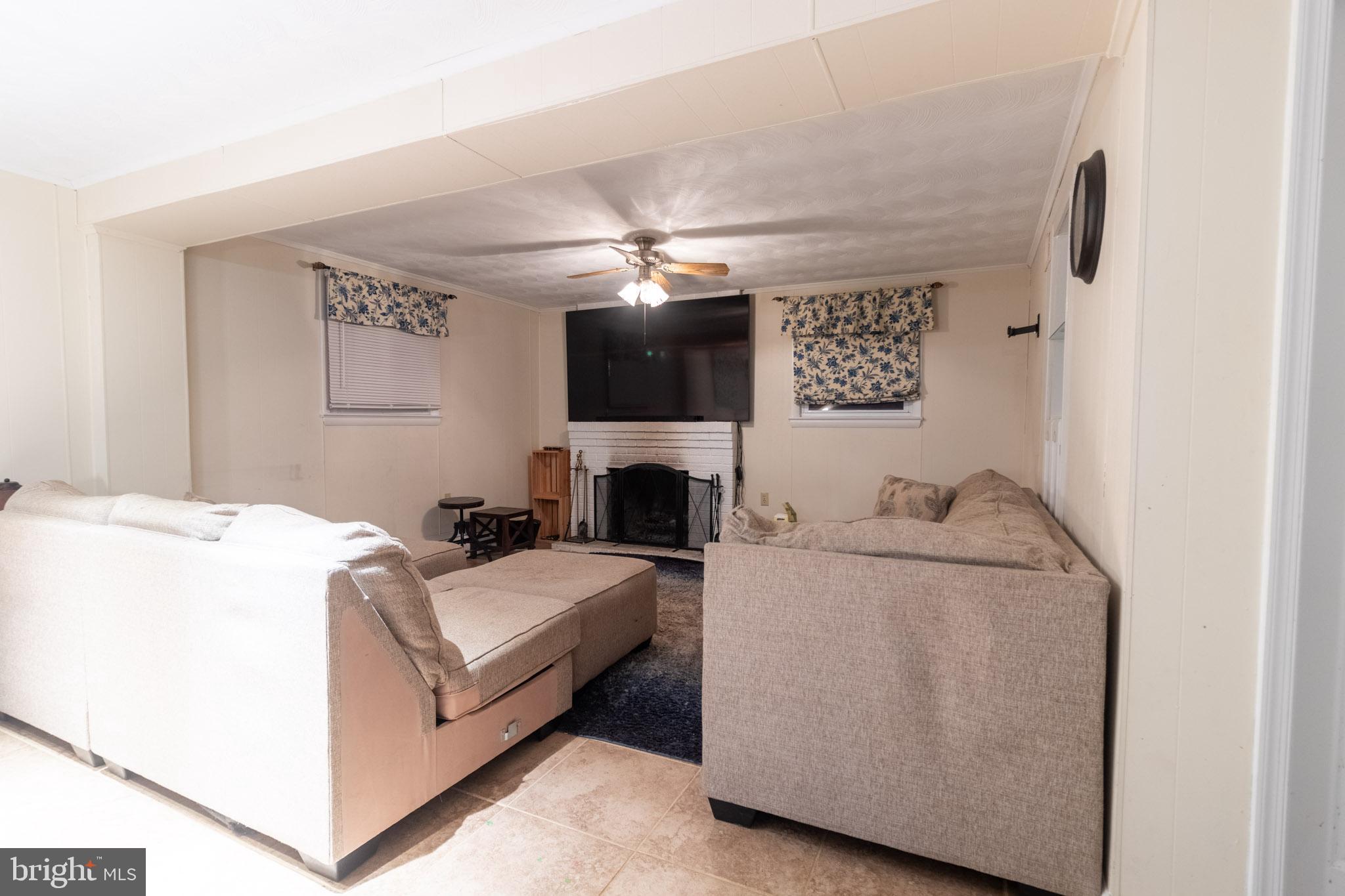 SHERWOOD FOREST - Residential