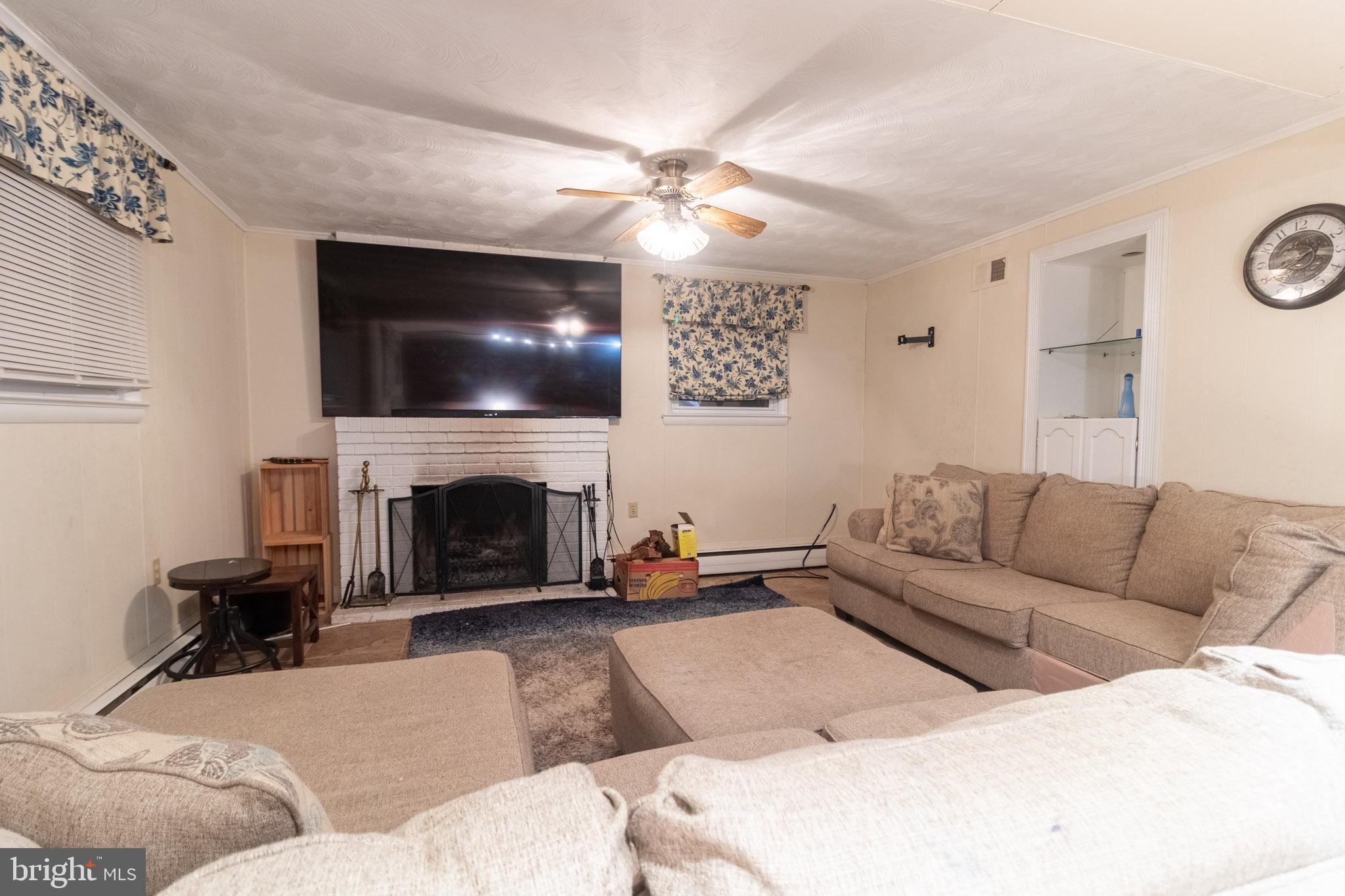 SHERWOOD FOREST - Residential