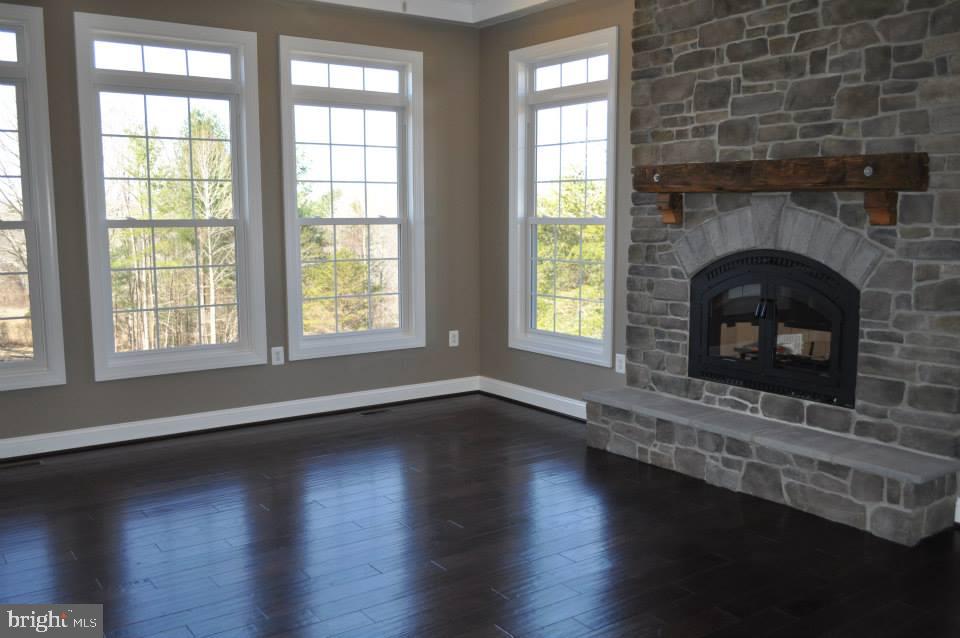 DOVE HILL ESTATES - Residential
