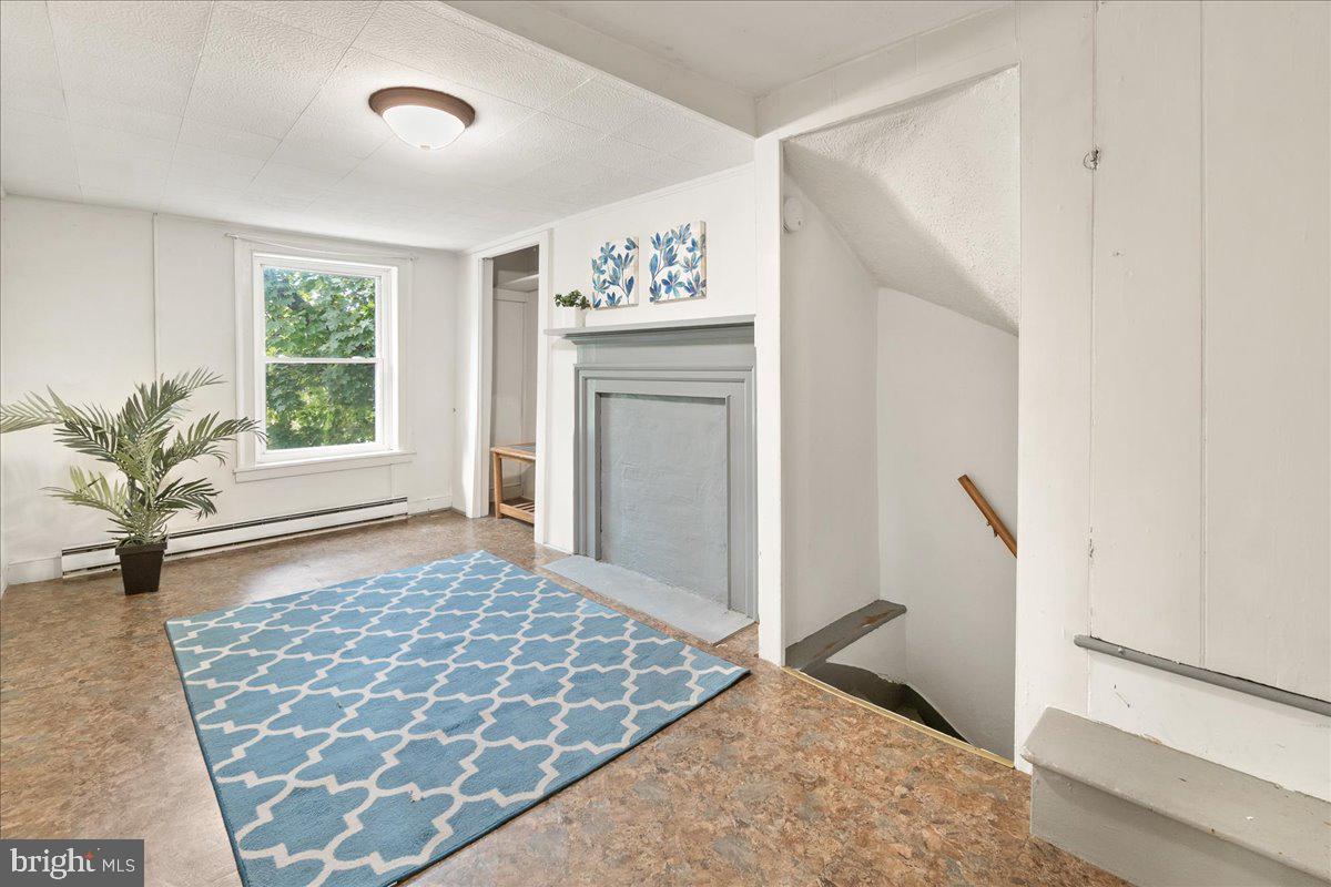 CLEAR SPRING - Residential