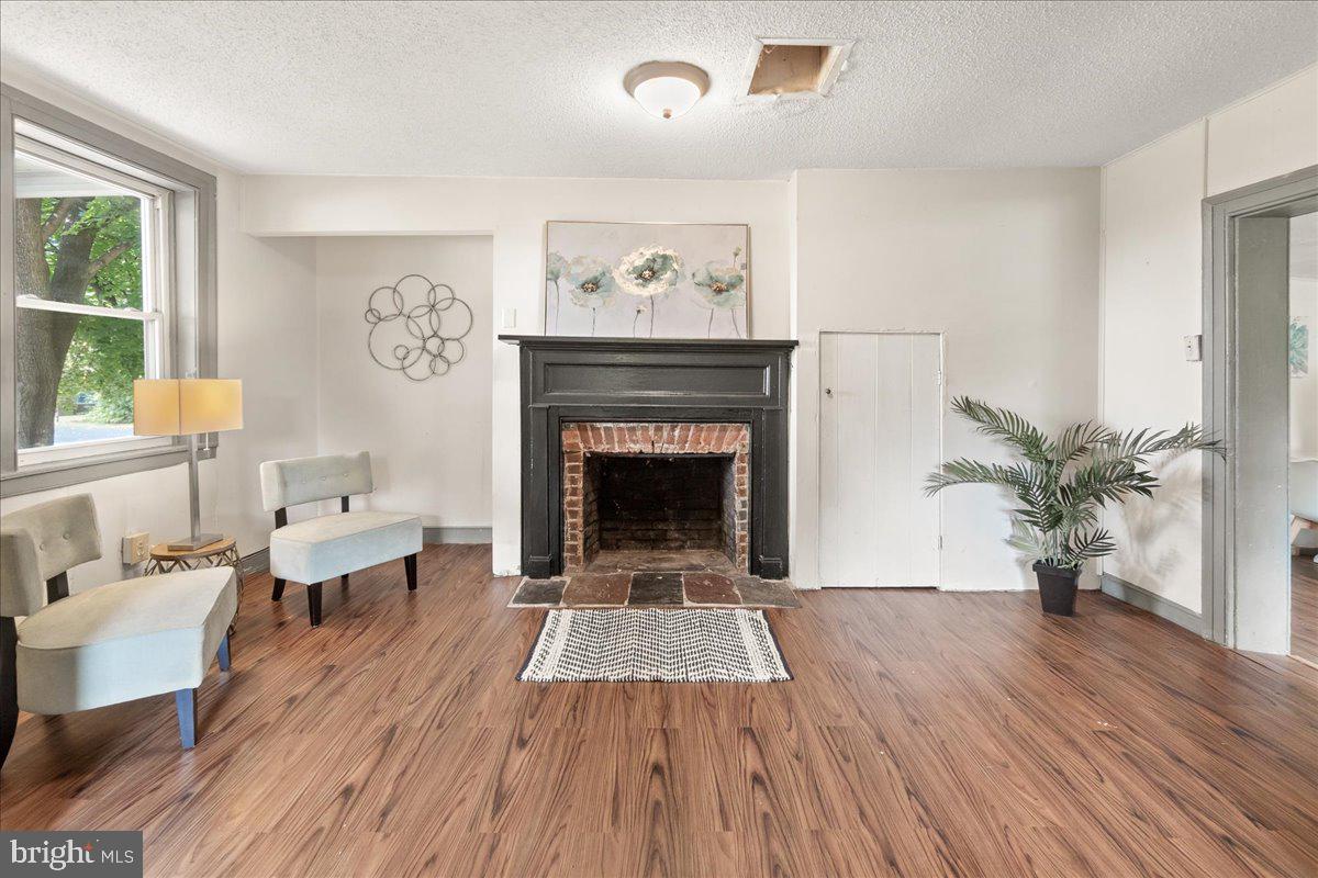 CLEAR SPRING - Residential