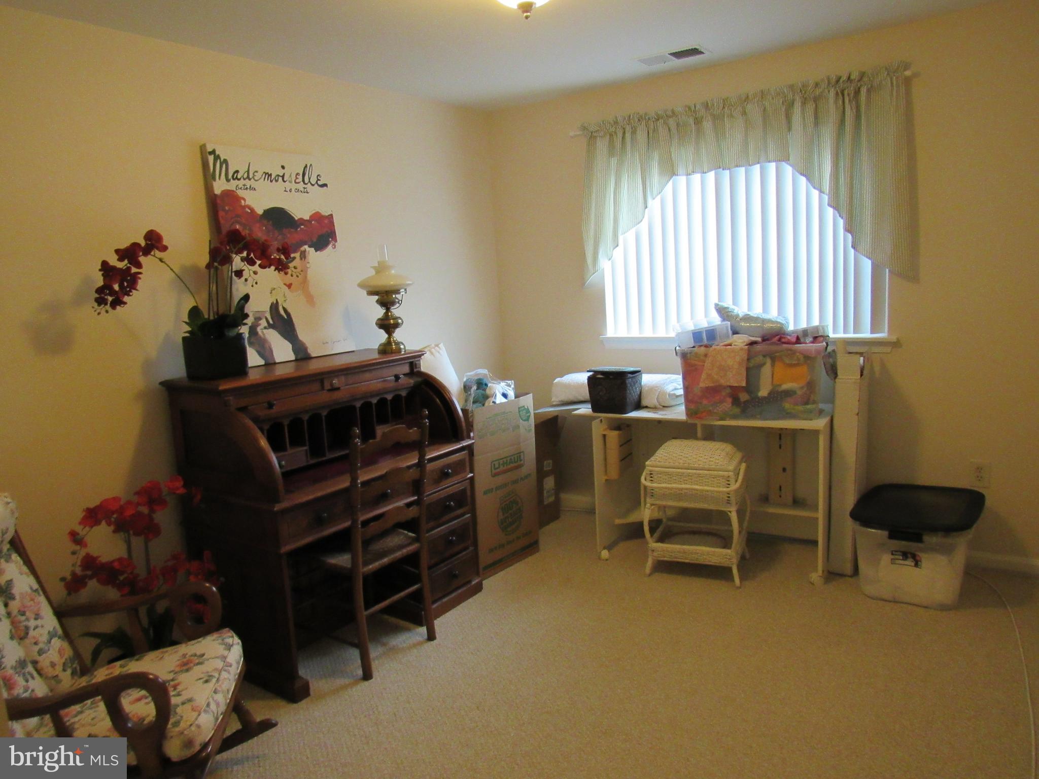 BULL RUN CONDO - Residential
