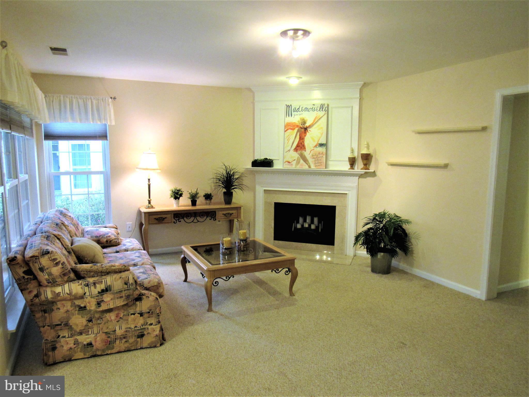 BULL RUN CONDO - Residential