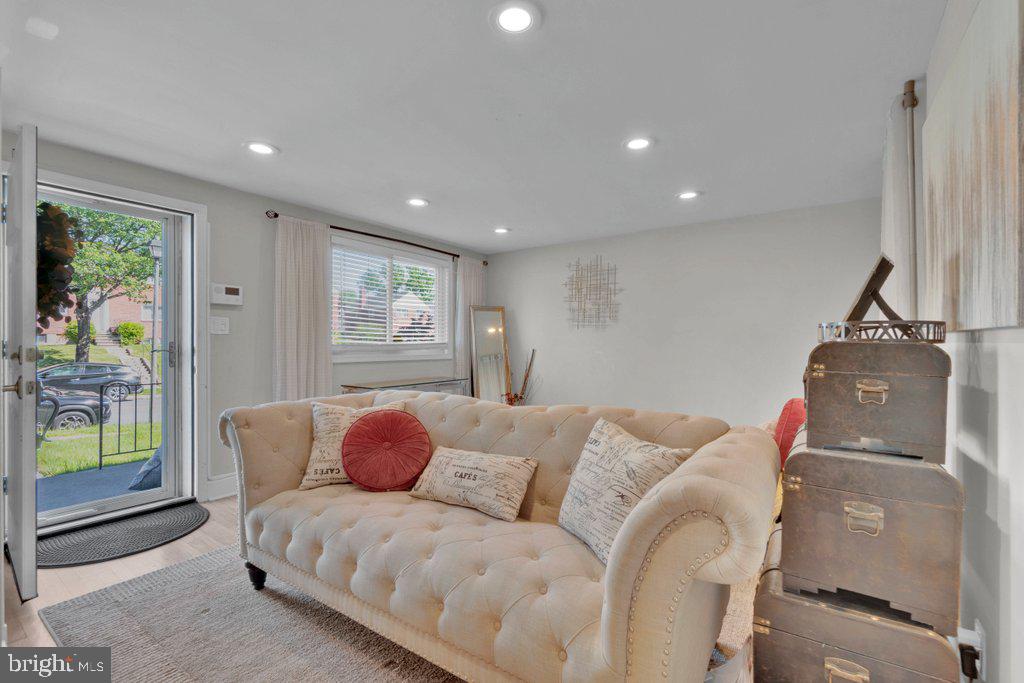 HILLENDALE - Residential