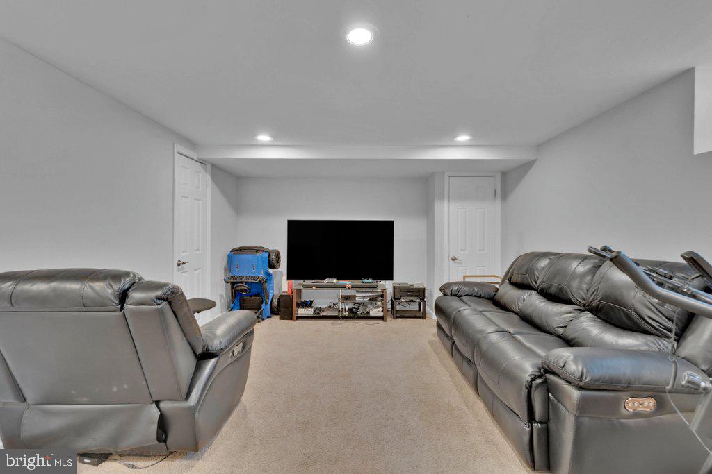 HILLENDALE - Residential