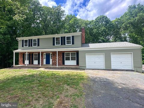 Photo of 2250 Scotch Court, WOODBRIDGE, VA 22191 (MLS # VAPW2118658)
