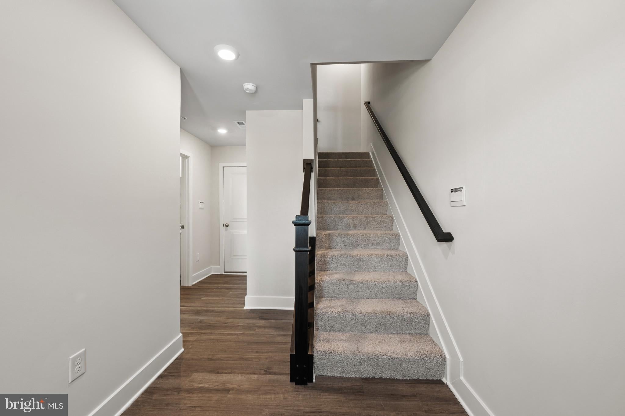 10710 MERIDIAN HILL WAY