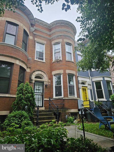 324 5TH STREET SE WASHINGTON DC 20003