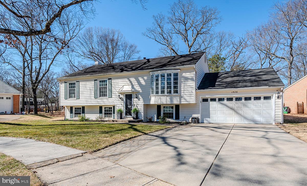 1526 ELLSWORTH AVENUE