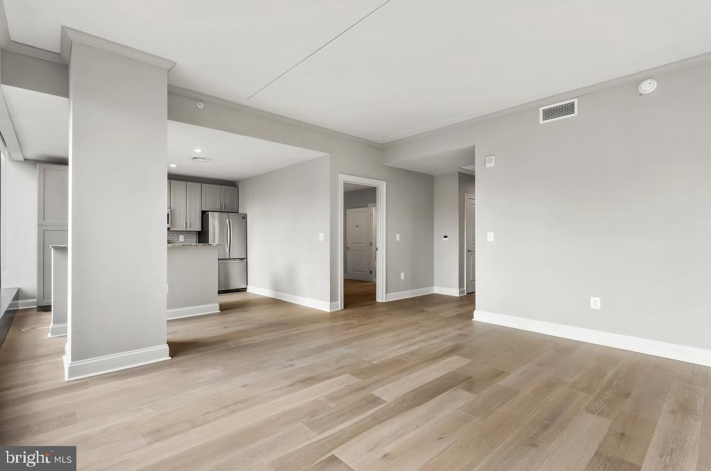 LOGAN SQUARE - Residential Lease