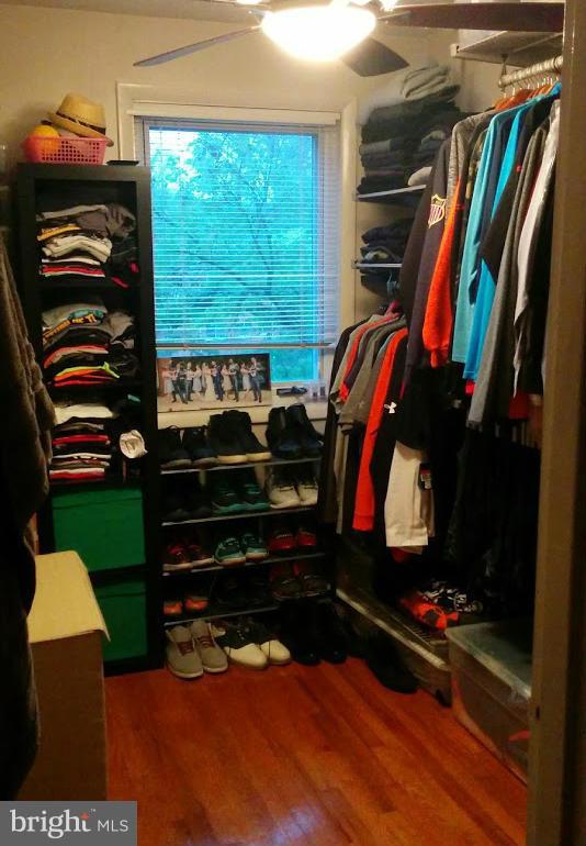 MANCHESTER GARDENS - Residential