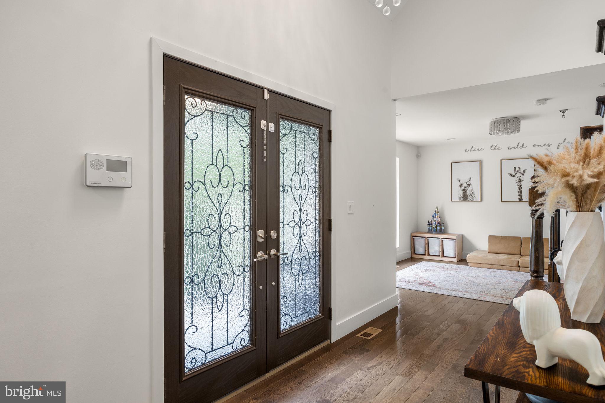 885 SPRING VIEW DRIVE
