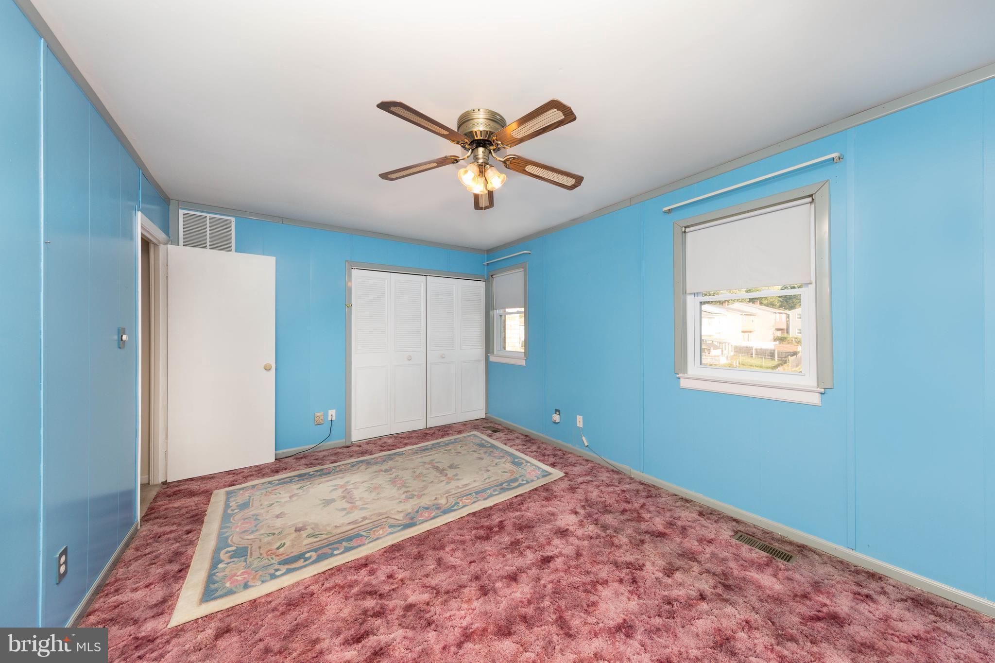 BRENTWOOD SQUARE - Residential