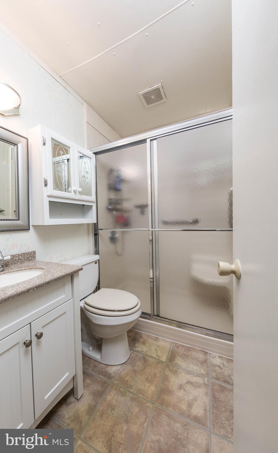 BRENTWOOD SQUARE - Residential