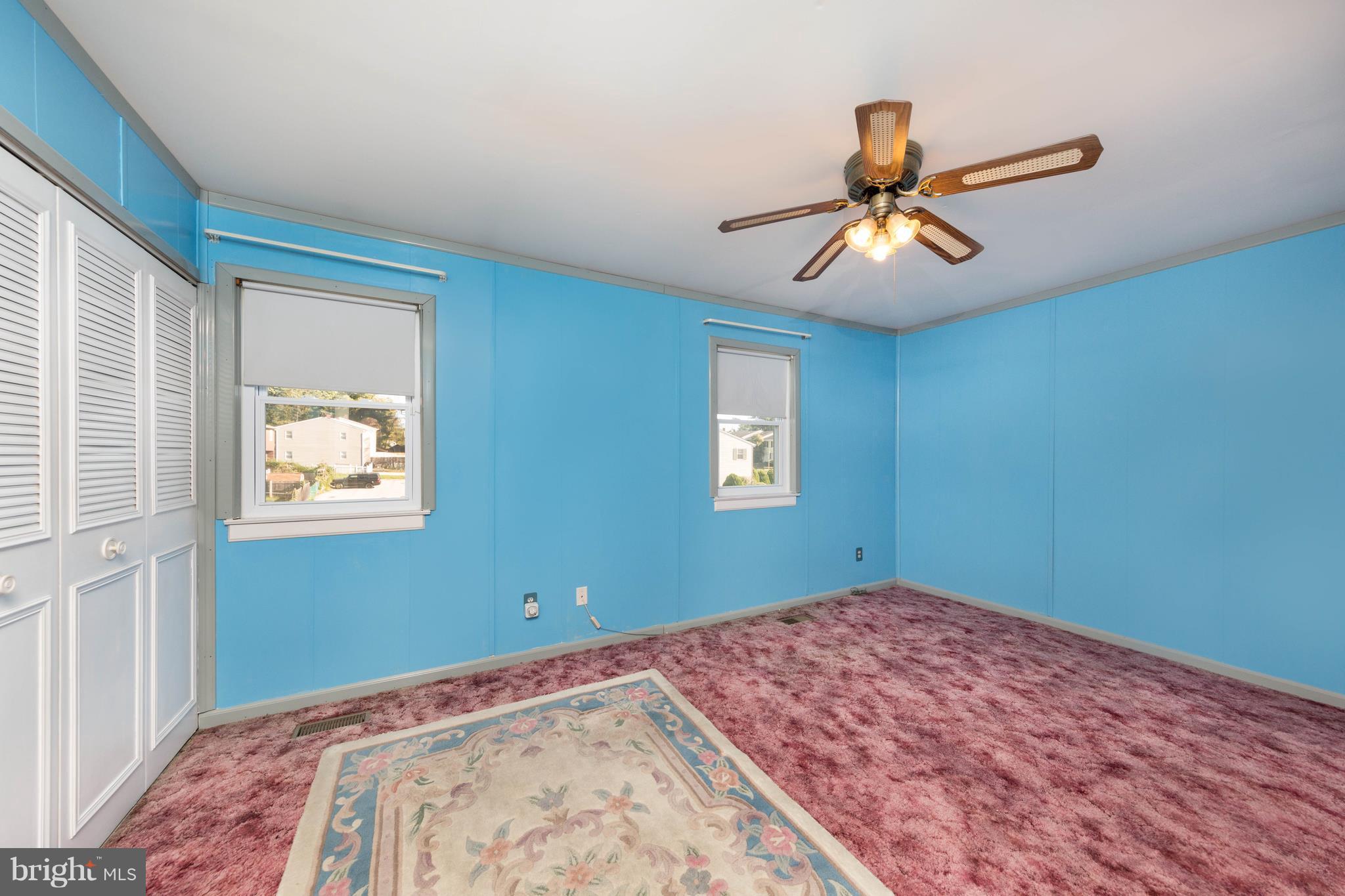 BRENTWOOD SQUARE - Residential