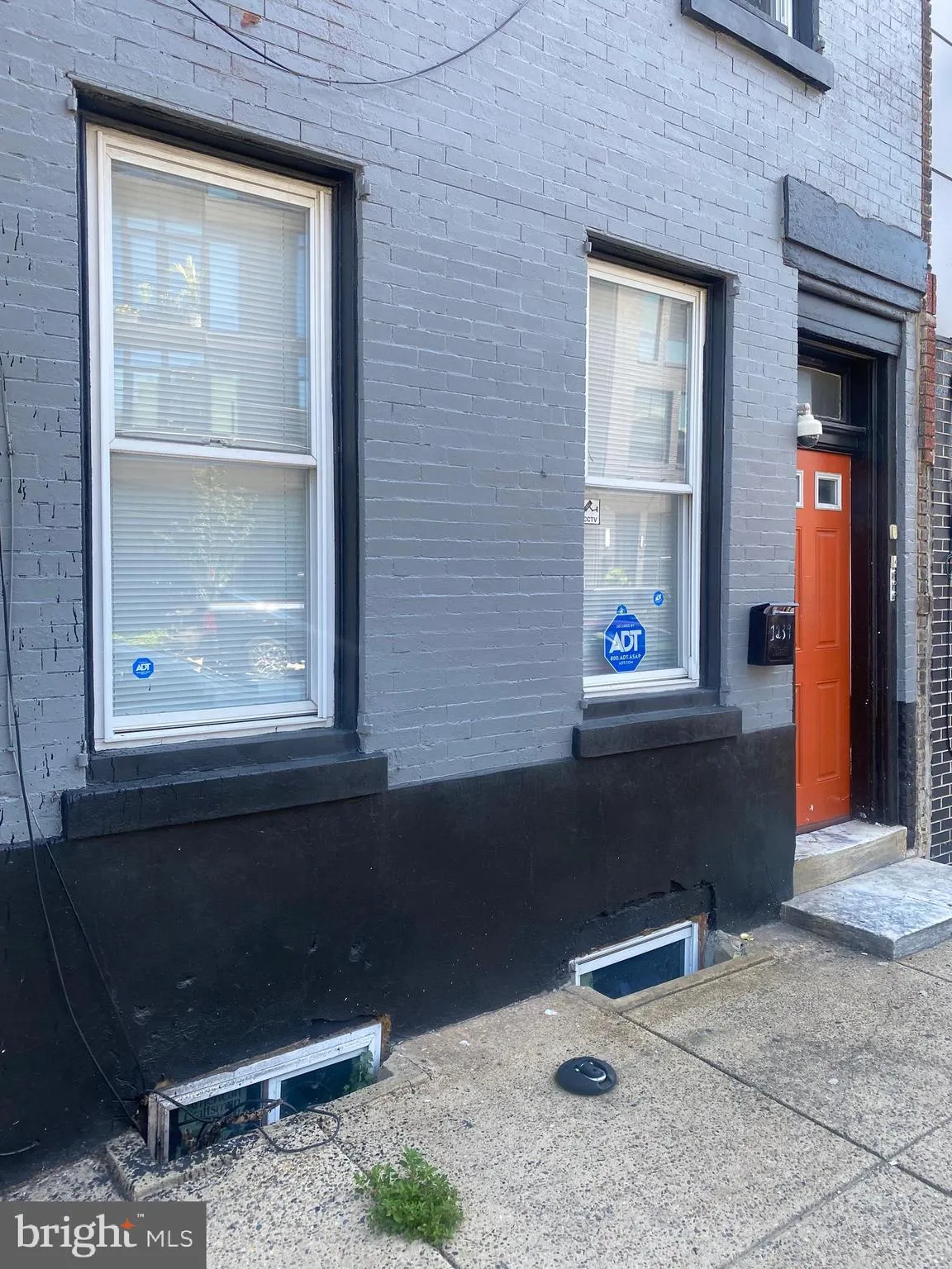 Philadelphia, Pennsylvania 19122, United States, 5 Bedrooms Bedrooms, ,Residential,Pending,44697