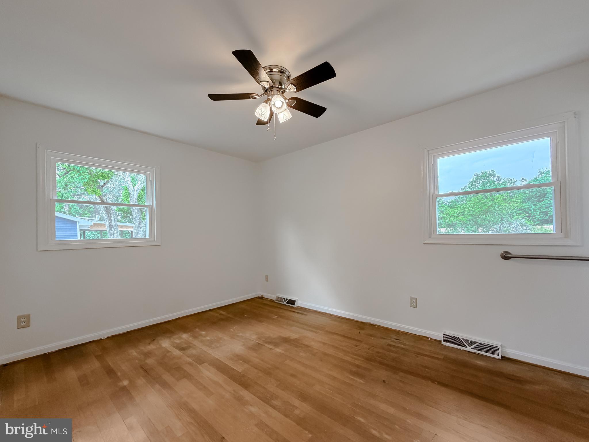 ESSEX SOUTH - Residential
