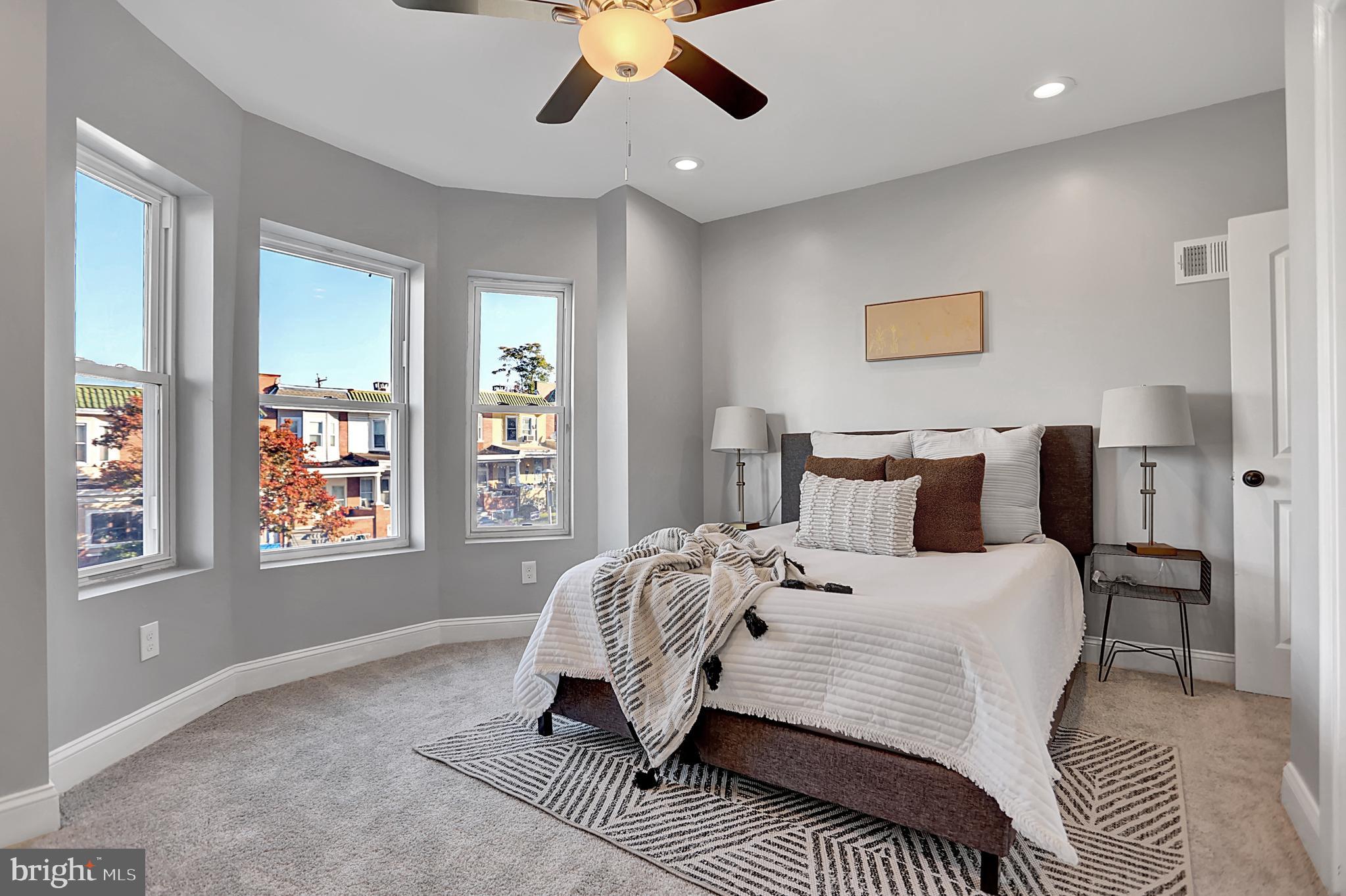 EVERGREEN LAWN - Residential