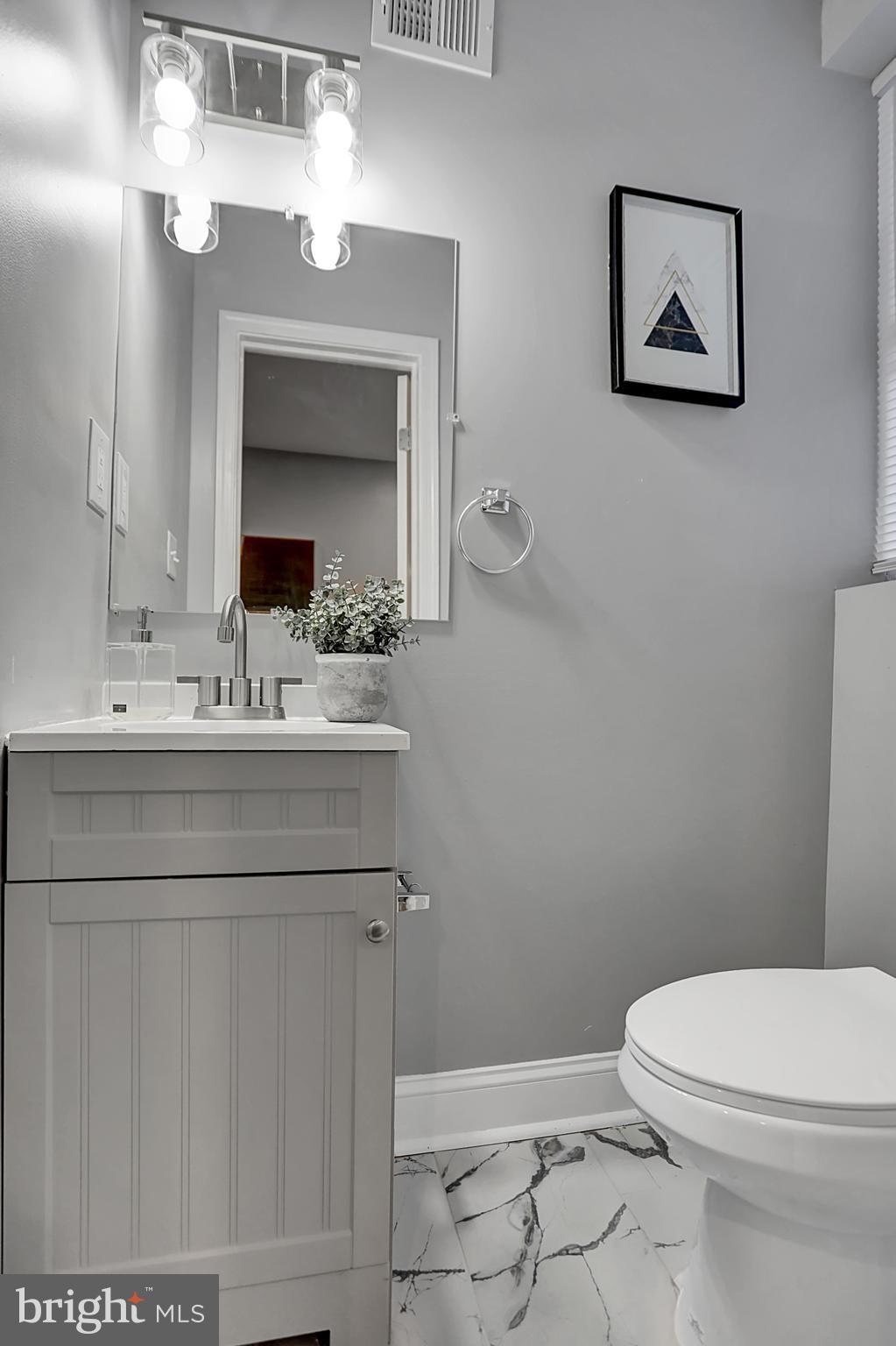 EVERGREEN LAWN - Residential