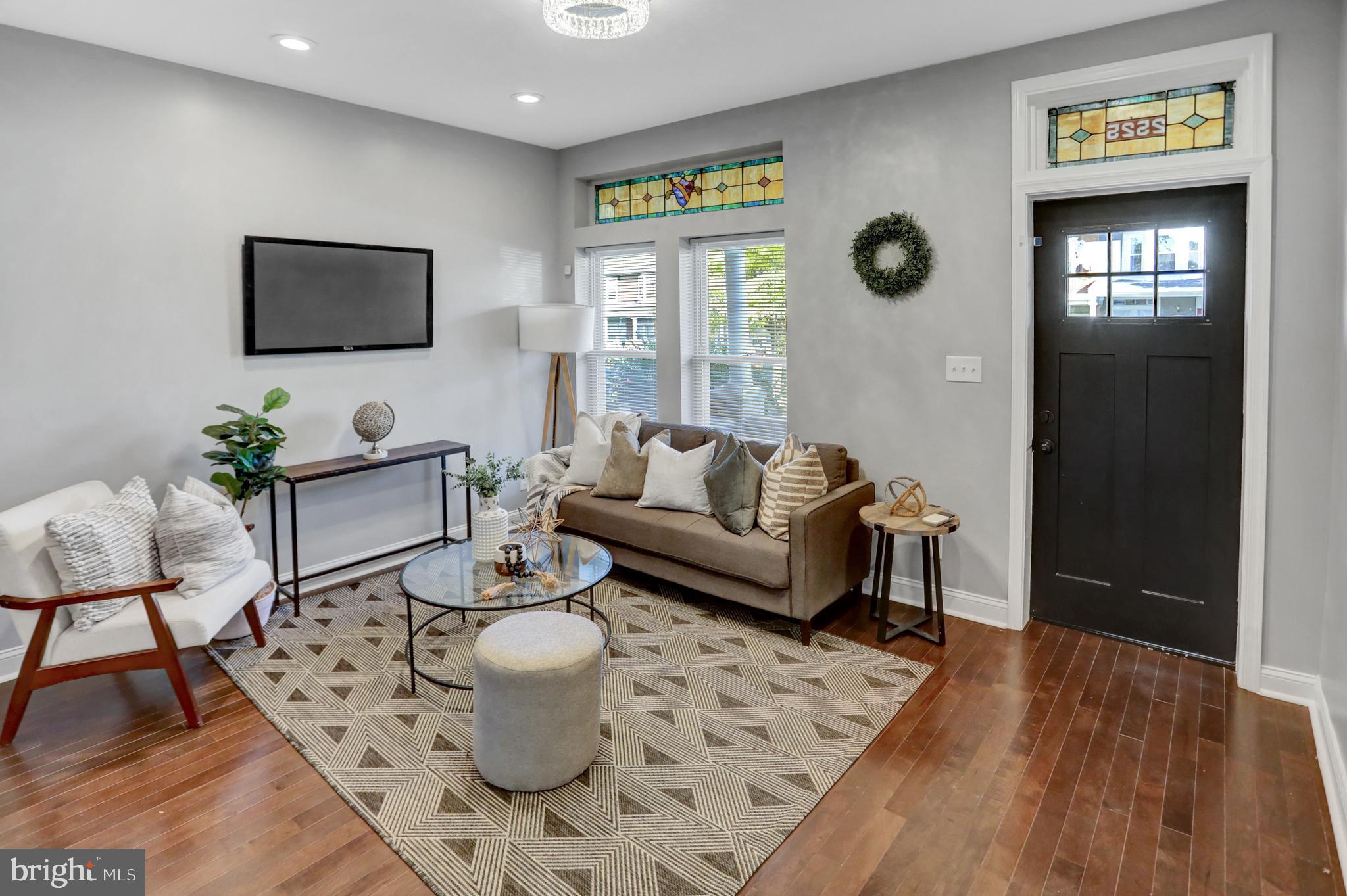 EVERGREEN LAWN - Residential