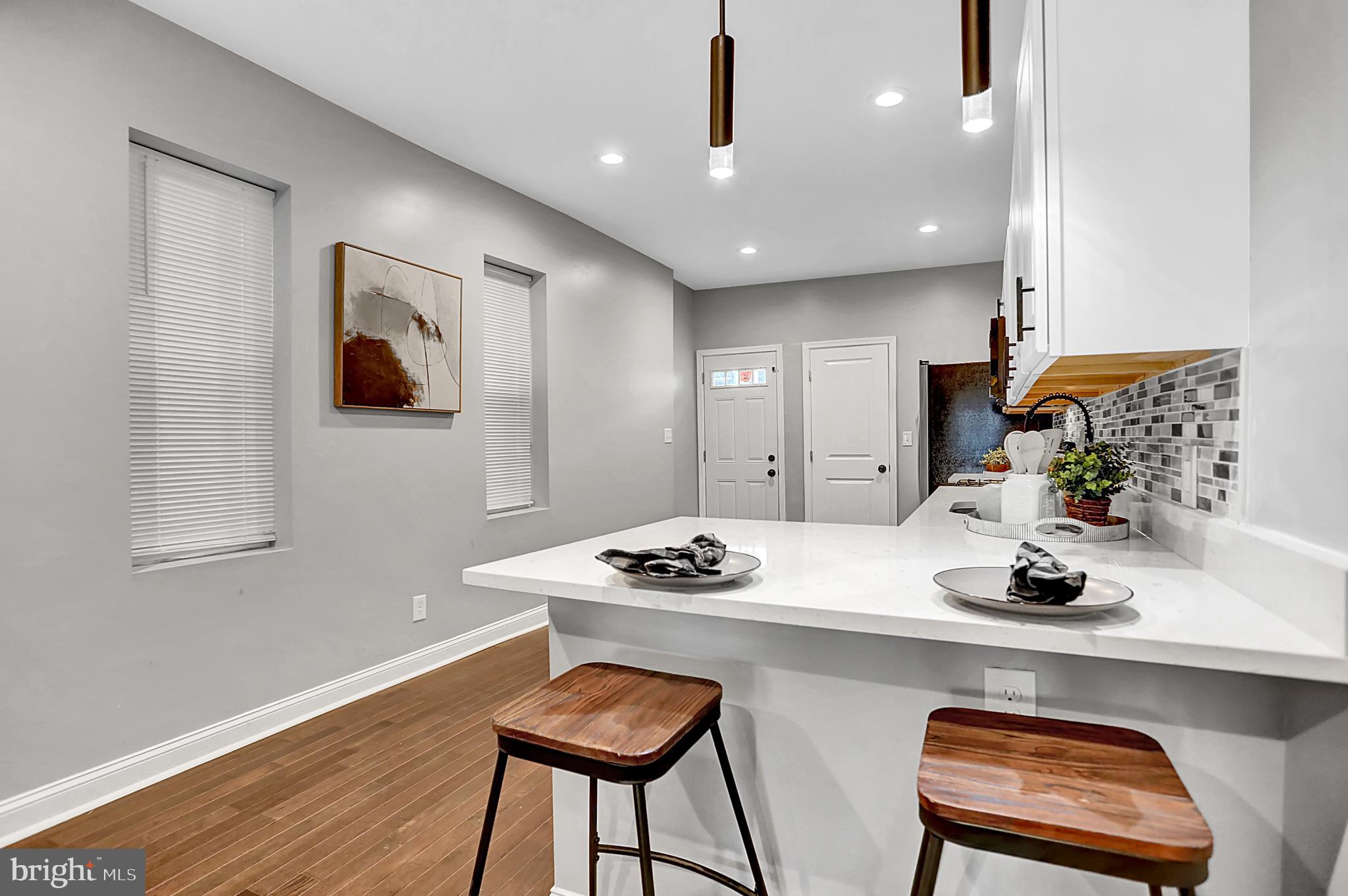 EVERGREEN LAWN - Residential