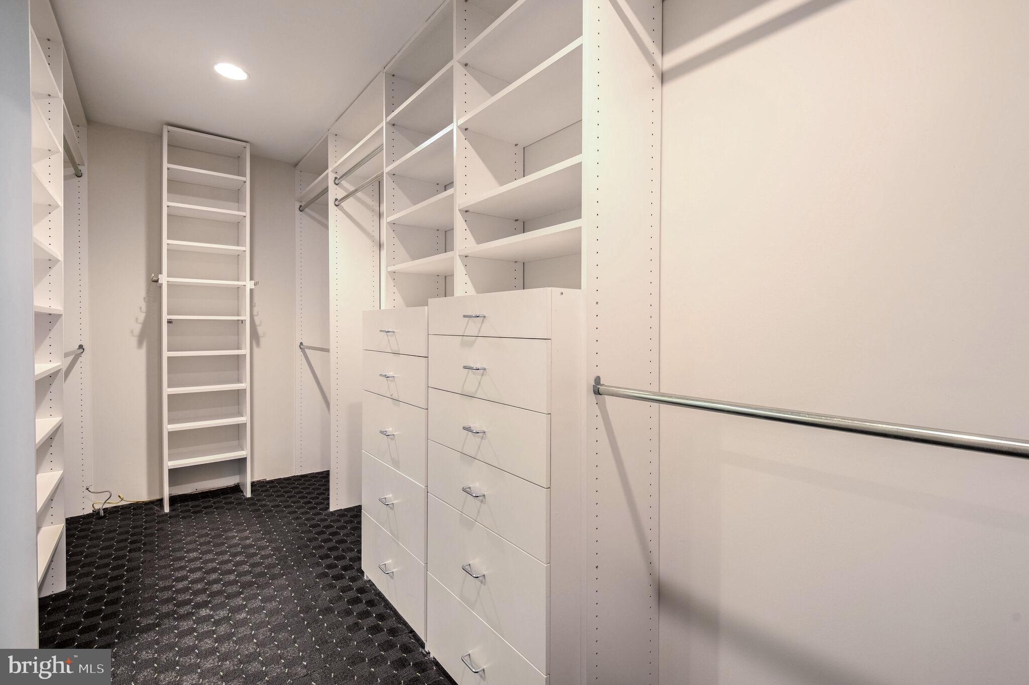 DARNESTOWN OUTSIDE - Residential