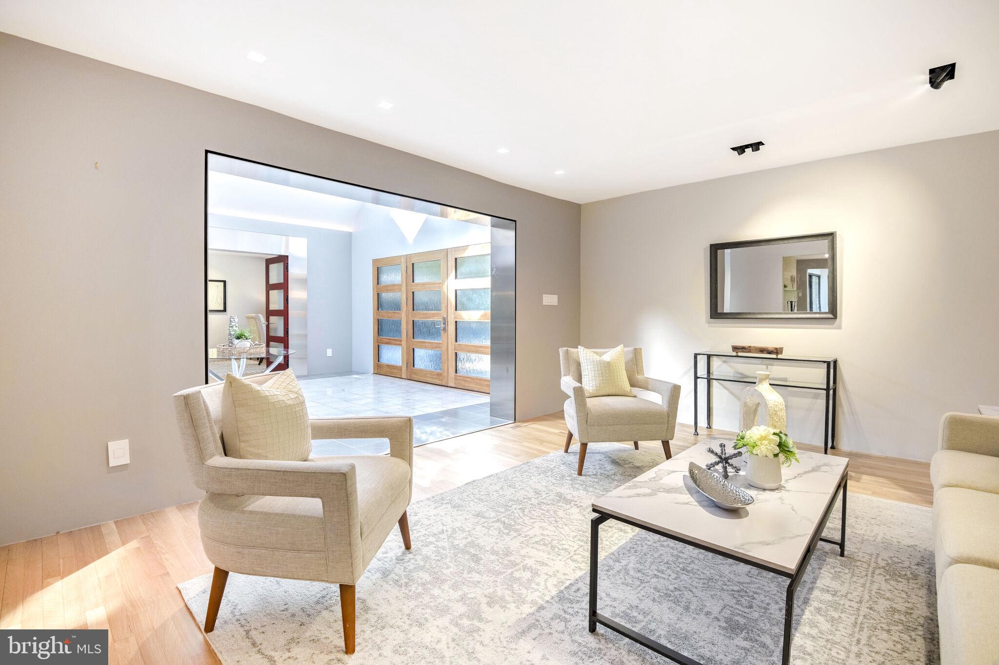 DARNESTOWN OUTSIDE - Residential