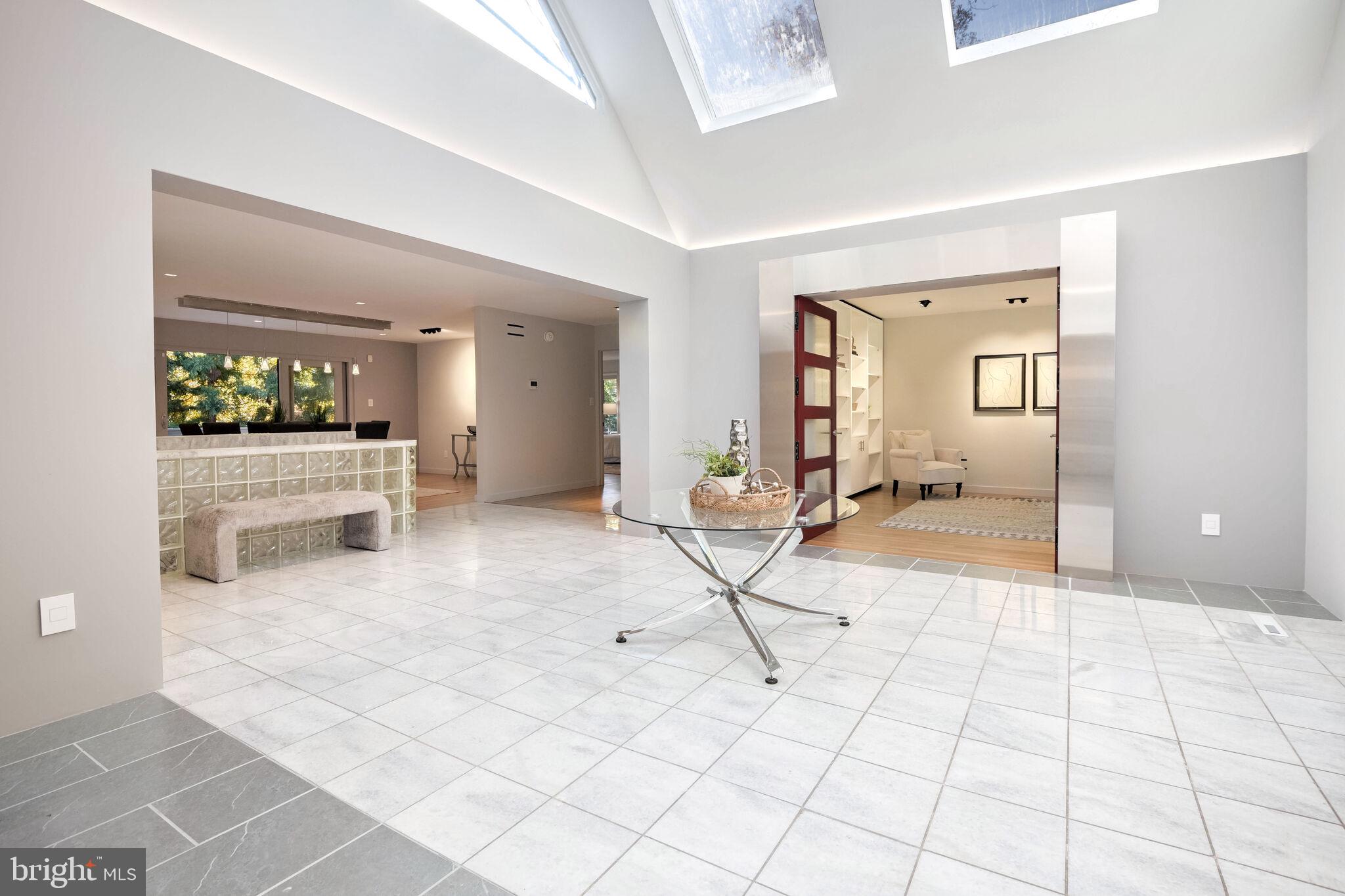 DARNESTOWN OUTSIDE - Residential